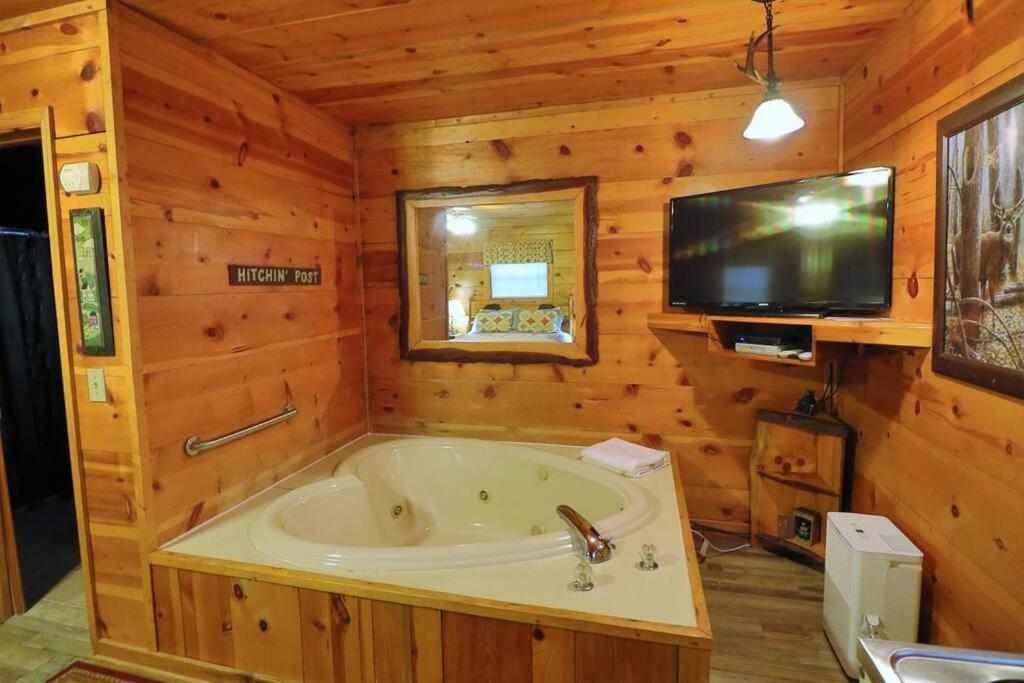 Alpine Mountain Sweetheart Cabin Jacuzzi #8 Helen Zewnętrze zdjęcie
